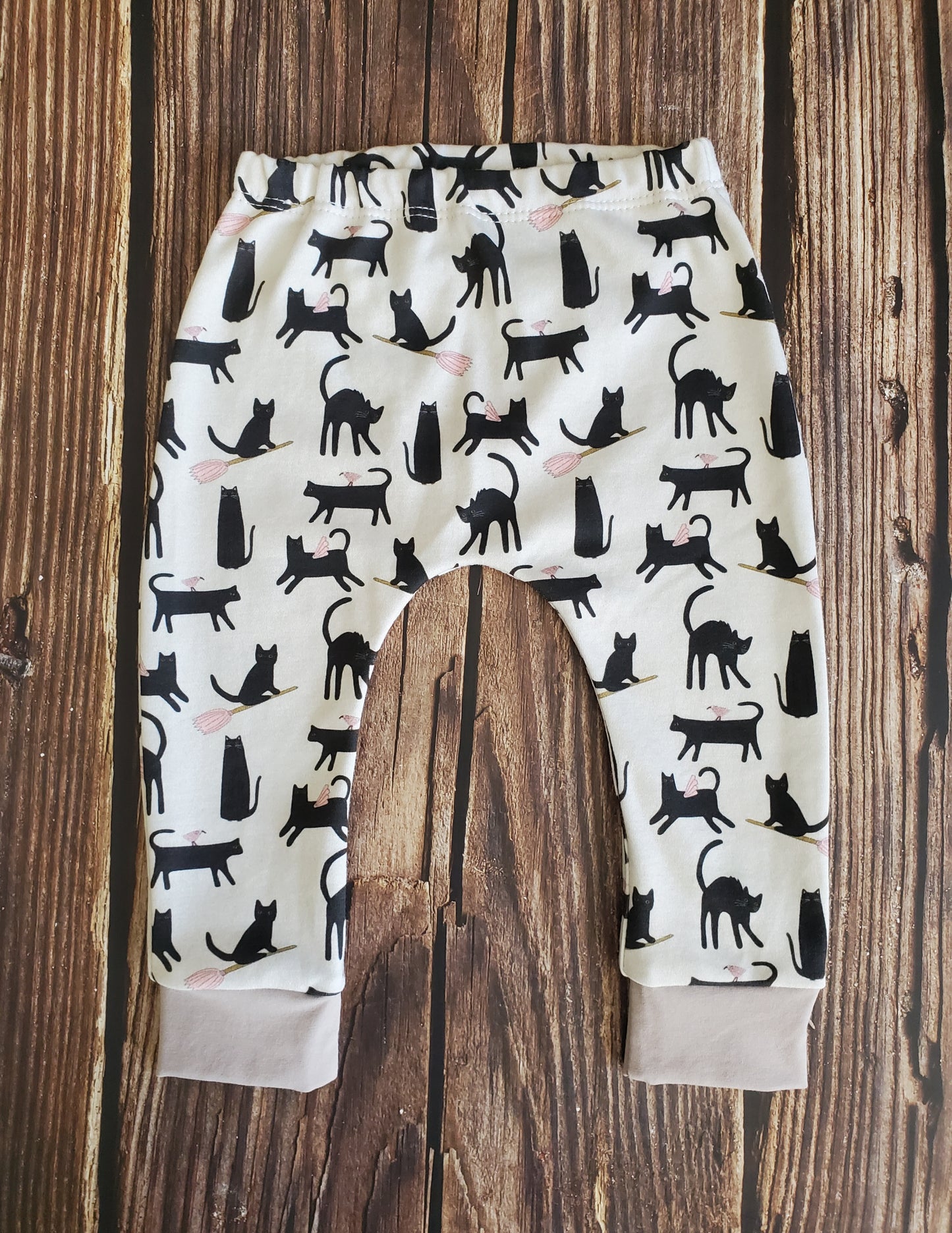 *NEW* Black Cat Leggings