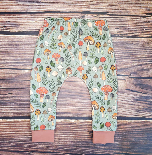 Fungi Forest Leggings